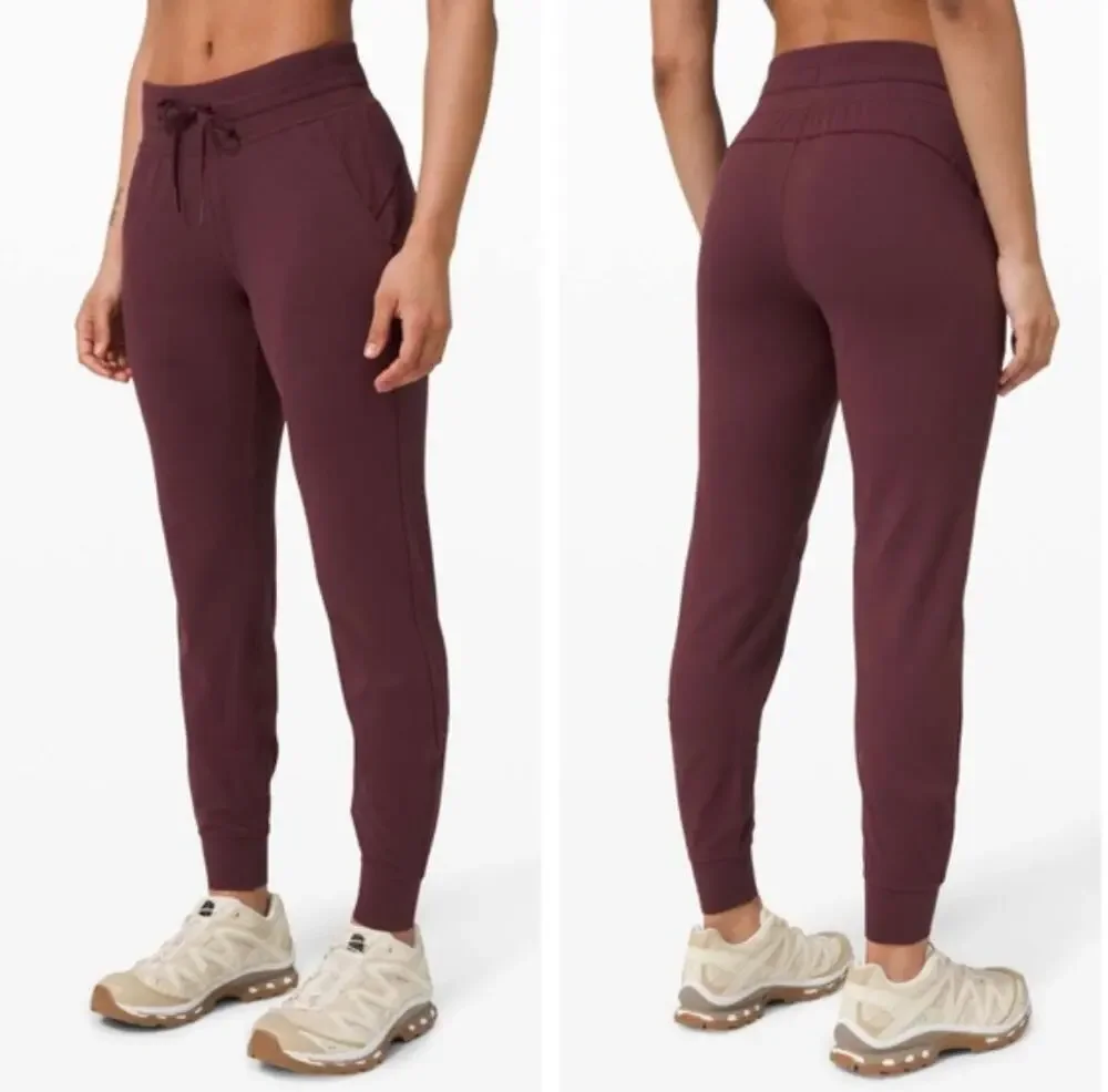 LULULEMON Ready to Rulu 29